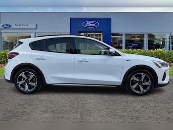 Used Ford Focus 2023 for sale - 77082333: Photo