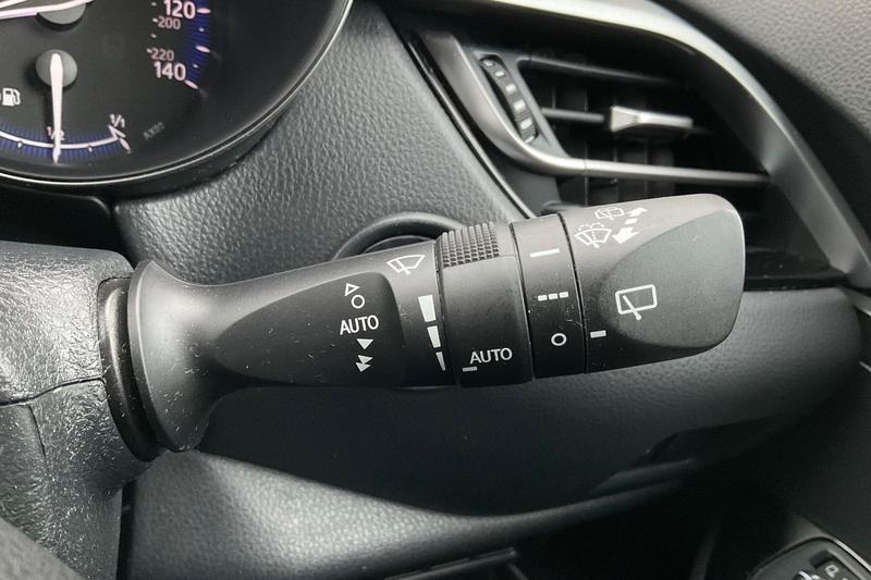 Used Toyota C-HR 2022 for sale - 76545328: Photo 15