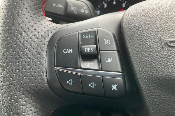 Used Ford Focus 2023 for sale - 75489791: Photo 33