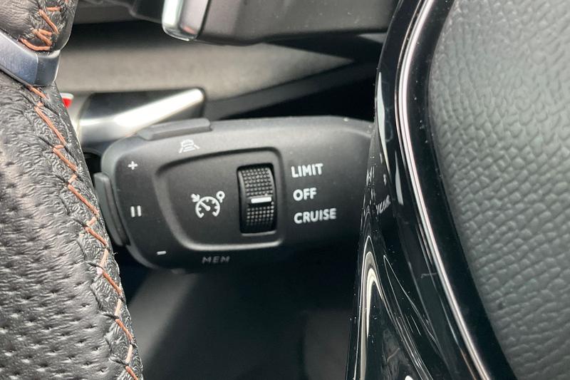 Used Peugeot 5008 2023 for sale - 76036257: Photo 29