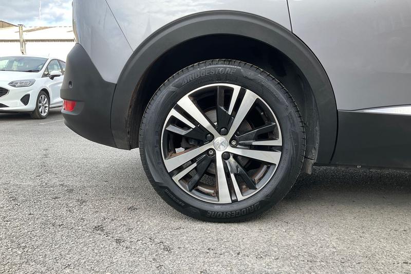 Used Peugeot 5008 2023 for sale - 76036257: Photo 8