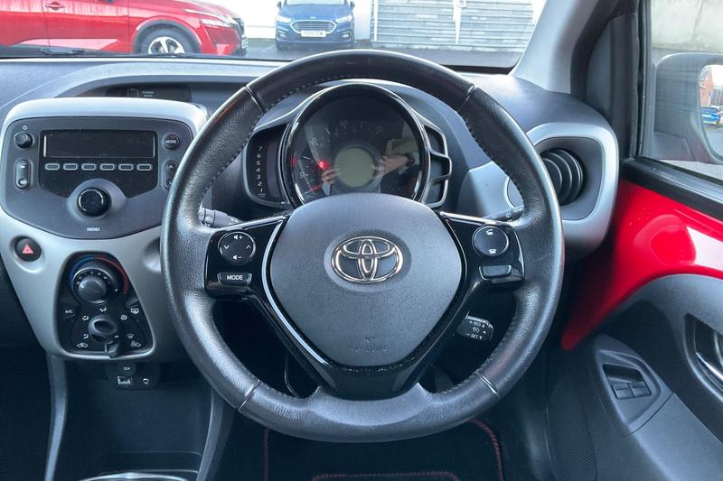 Used Toyota AYGO 2016 for sale - 76931326: Photo 12