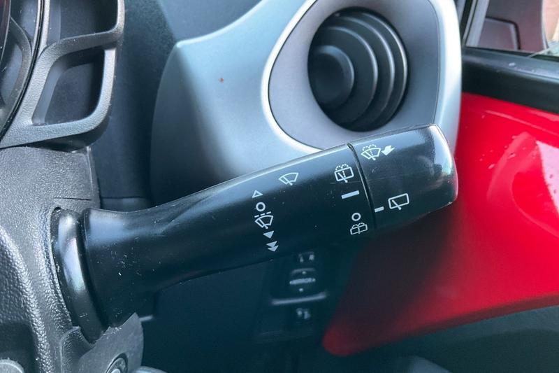 Used Toyota AYGO 2016 for sale - 76931326: Photo 15