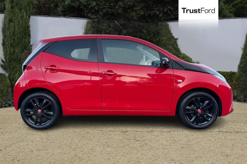 Used Toyota AYGO 2016 for sale - 76931326: Photo 3