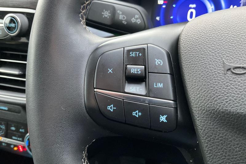 Used Ford Kuga 2022 for sale - 76908765: Photo 32