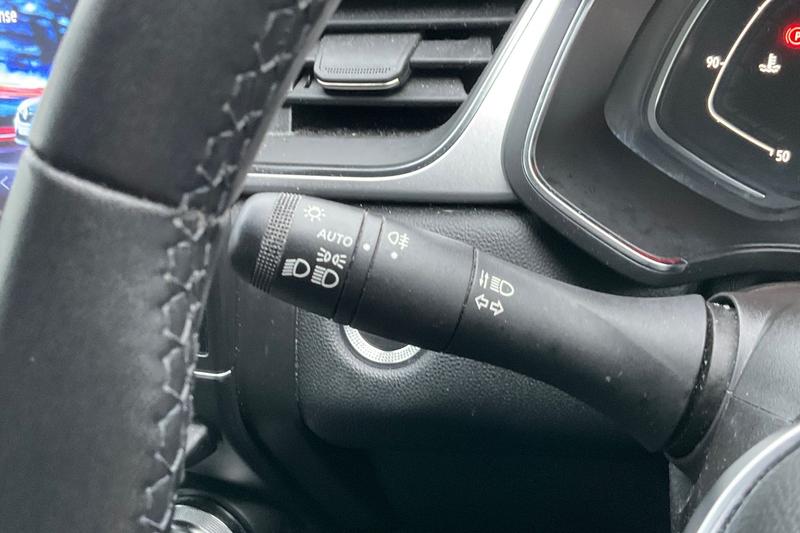 Used Renault Captur for sale - 77176411: Photo 14