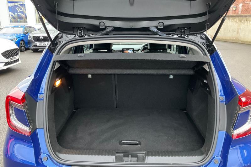 Used Renault Captur for sale - 77176411: Photo 21