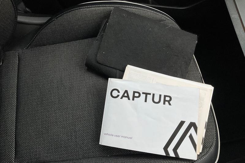 Used Renault Captur for sale - 77176411: Photo 22