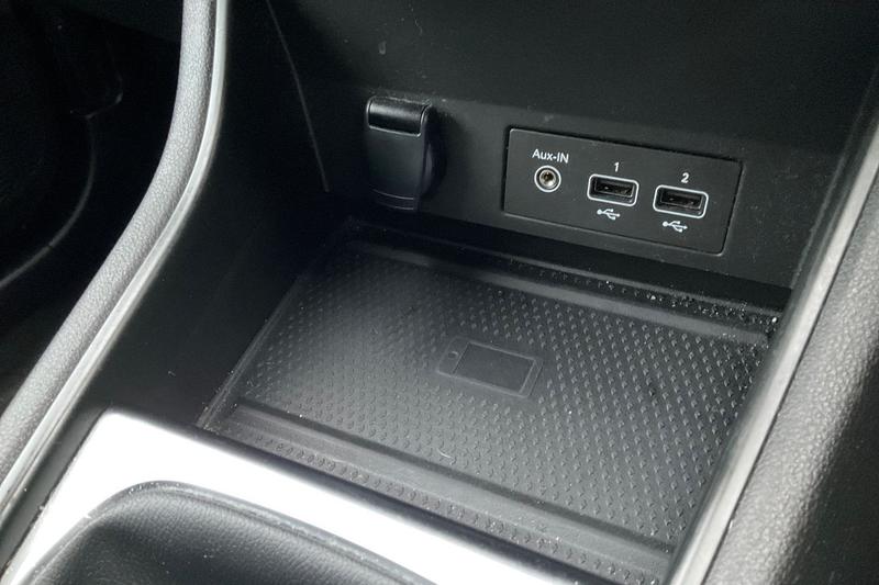 Used Renault Captur for sale - 77176411: Photo 28