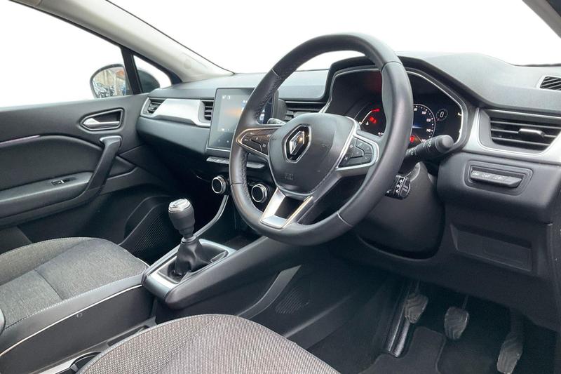 Used Renault Captur for sale - 77176411: Photo 9