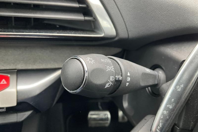 Used Peugeot 5008 2023 for sale - 76405282: Photo 14