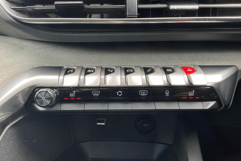 Used Peugeot 5008 2023 for sale - 76405282: Photo 28