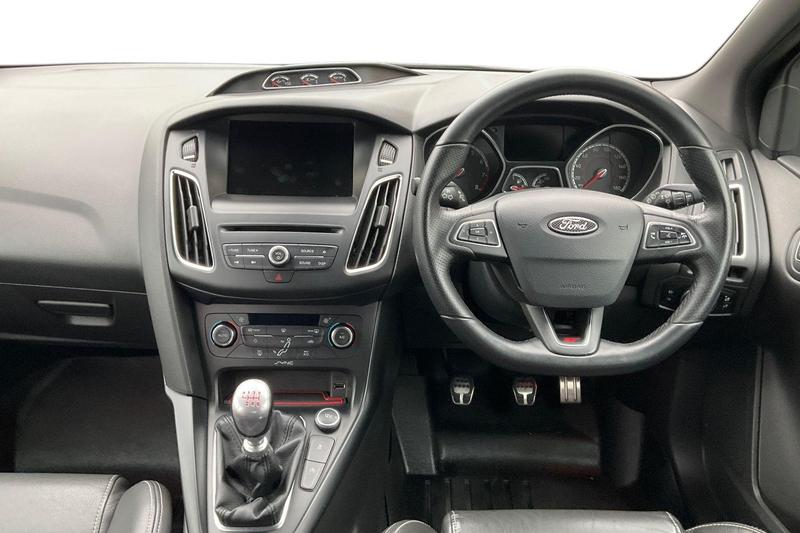 Used Ford Focus 2015 for sale - 76807170: Photo 11