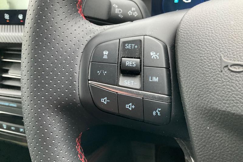 Used Ford Kuga 2025 for sale - 78025715: Photo 32