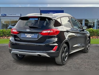 Used Ford Fiesta 2020 for sale - 76350420: Photo