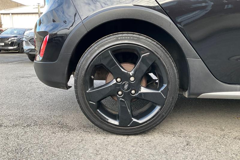 Used Ford Fiesta 2020 for sale - 76350420: Photo 8