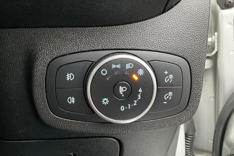 Used Ford Fiesta 2018 for sale - 77607559: Photo 32