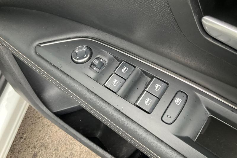 Used Peugeot 5008 2021 for sale - 77746939: Photo 16