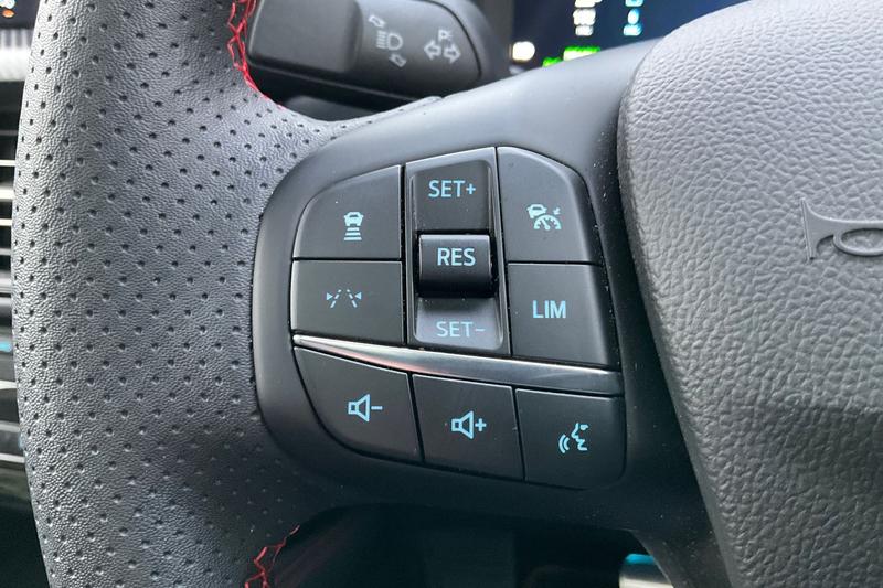 Used Ford Kuga 2025 for sale - 77198932: Photo 35