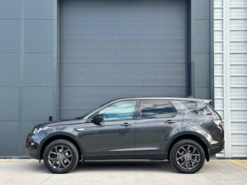 Used Land Rover Discovery Sport 2017 for sale - 77705074: Photo