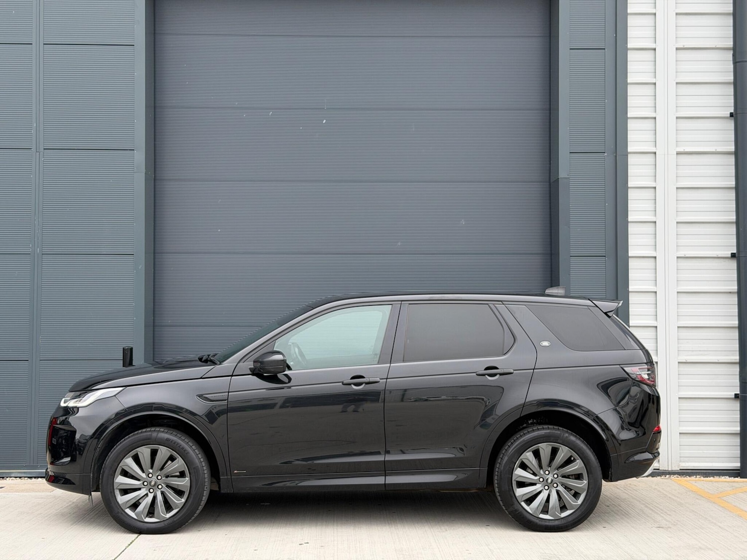 Used Land Rover Discovery Sport for sale - 78147807: Photo 4