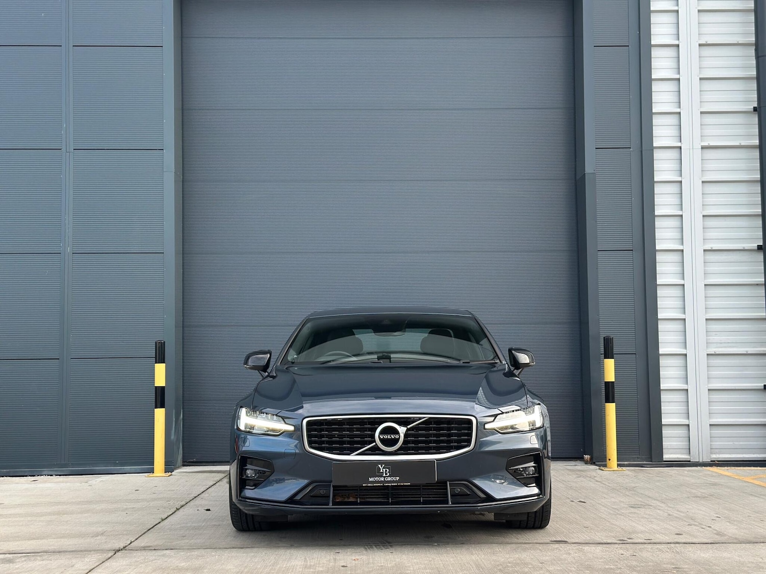 Used Volvo S60 2019 for sale - 77285945: Photo 2