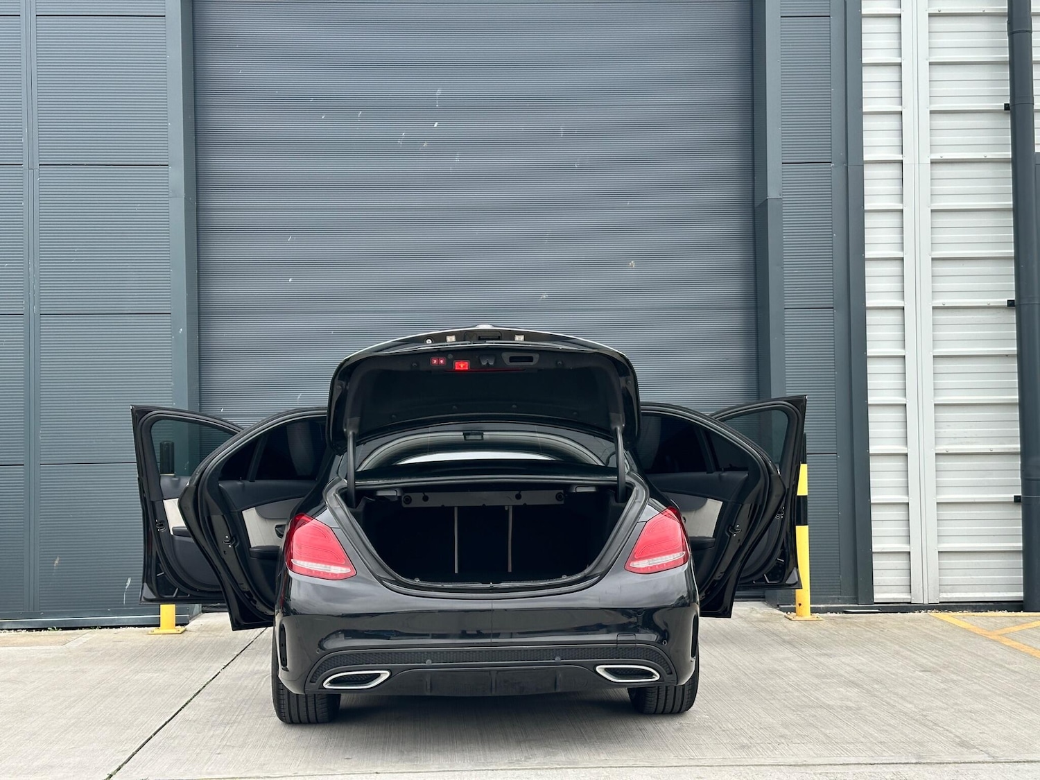 Used Mercedes-Benz C Class 2014 for sale - 77853850: Photo 11