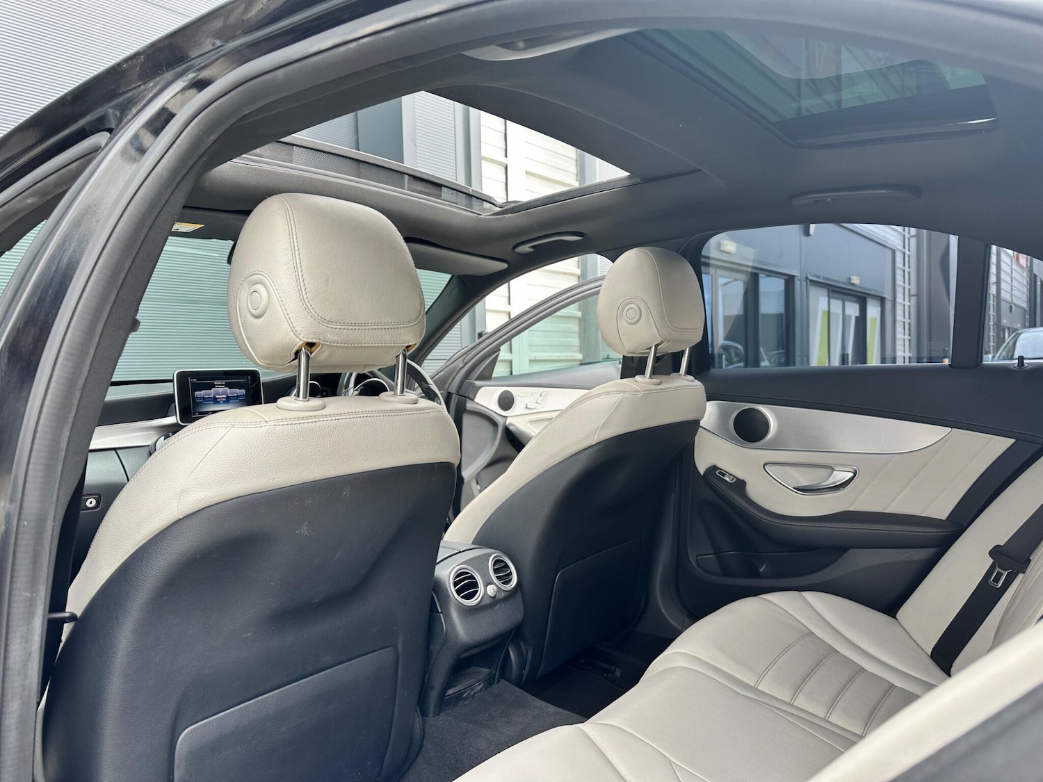 Used Mercedes-Benz C Class 2014 for sale - 77853850: Photo 13