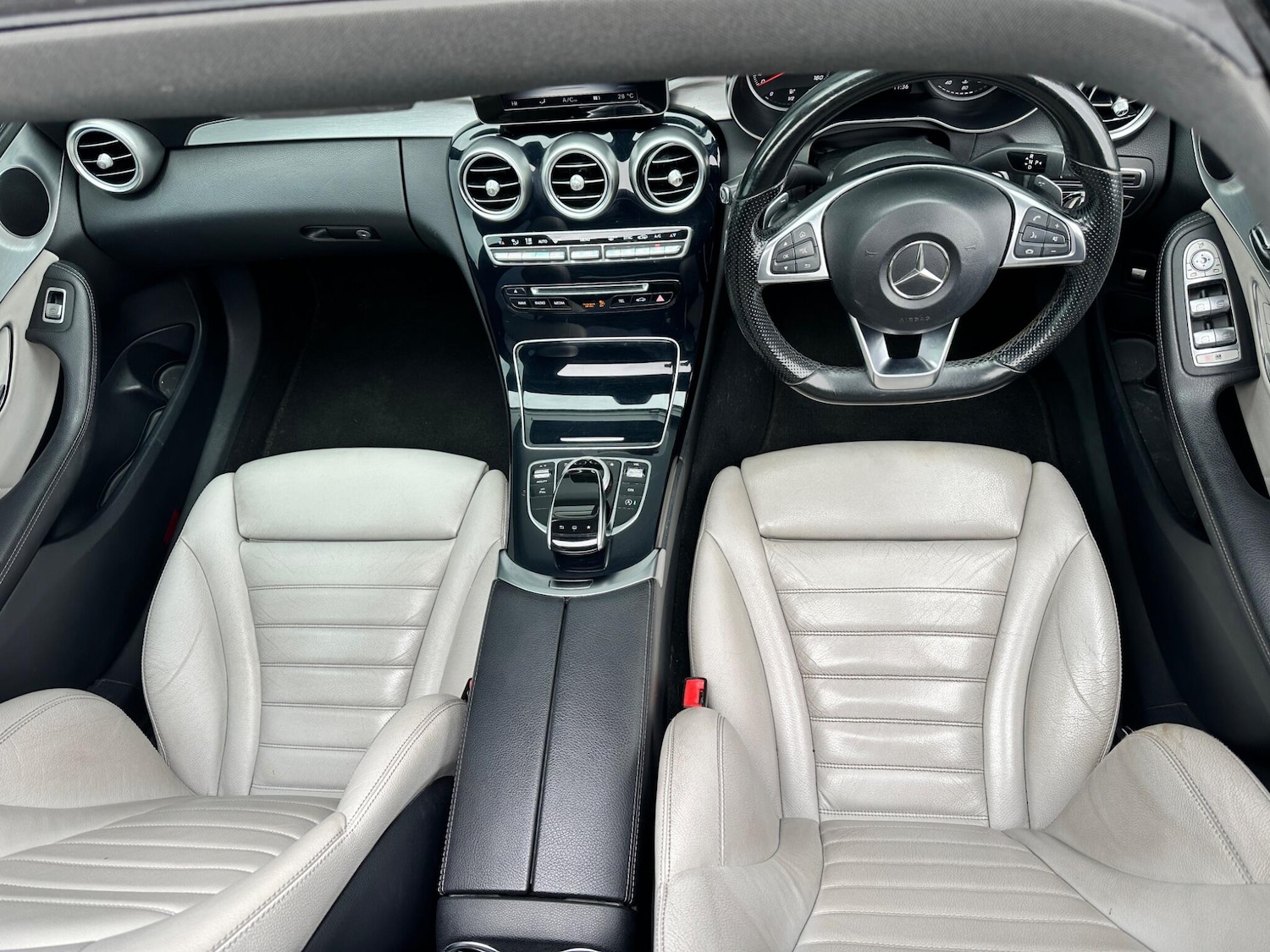 Used Mercedes-Benz C Class 2014 for sale - 77853850: Photo 19