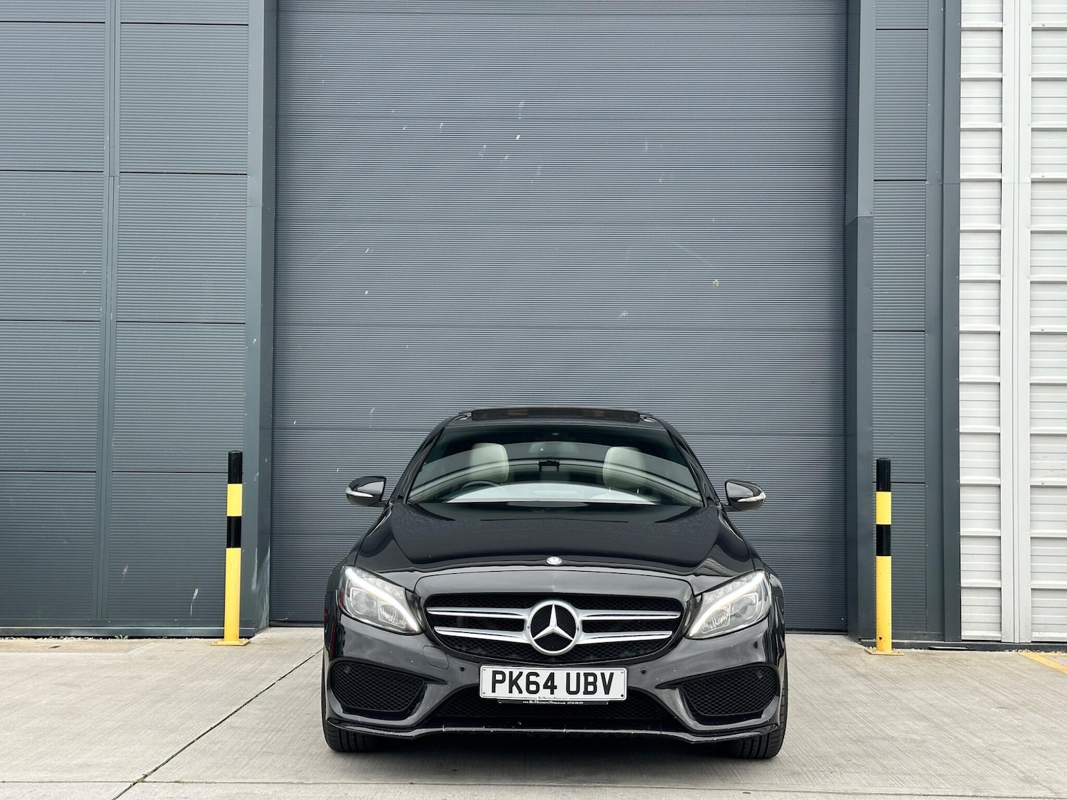 Used Mercedes-Benz C Class 2014 for sale - 77853850: Photo 2