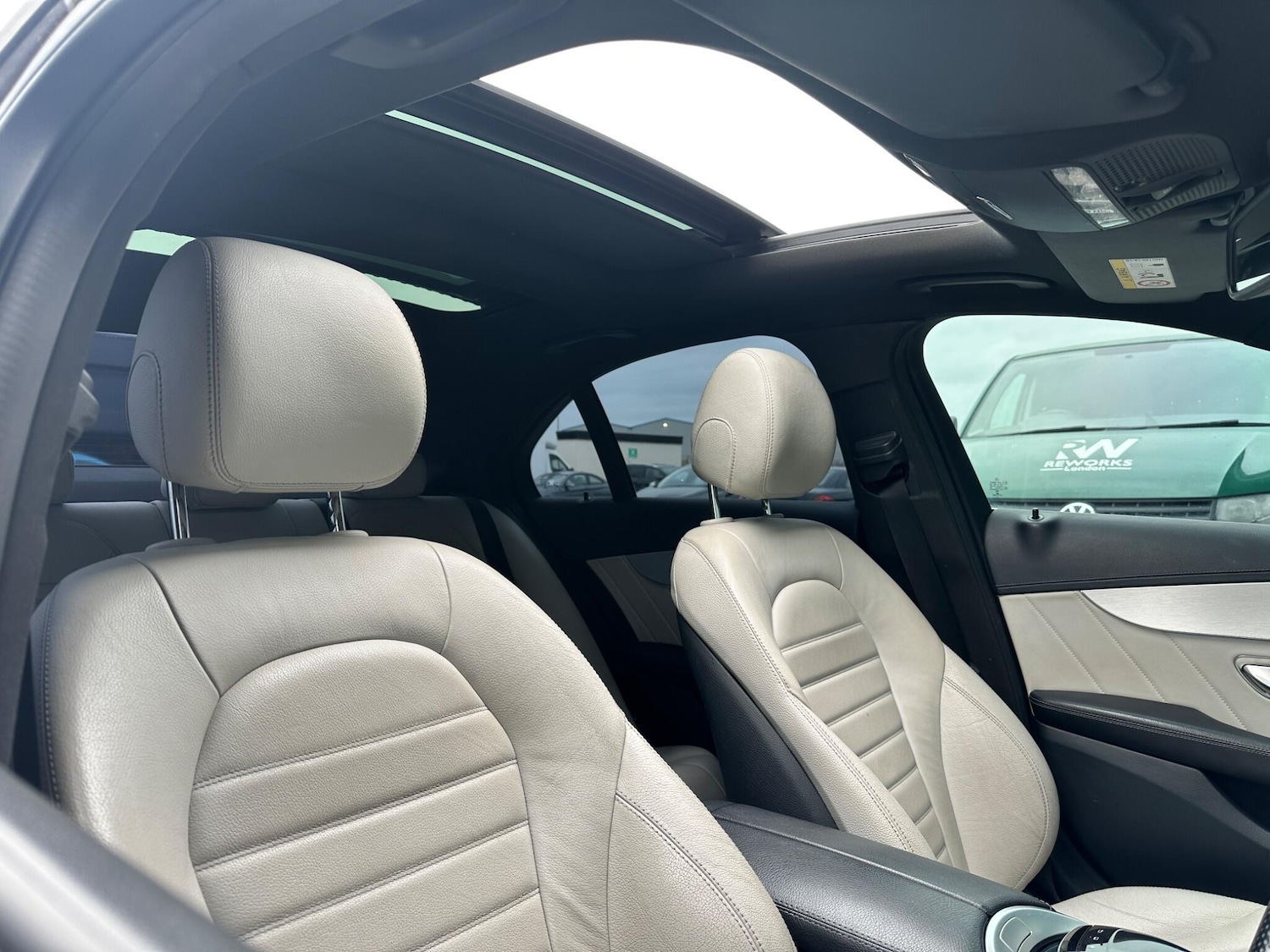 Used Mercedes-Benz C Class 2014 for sale - 77853850: Photo 21