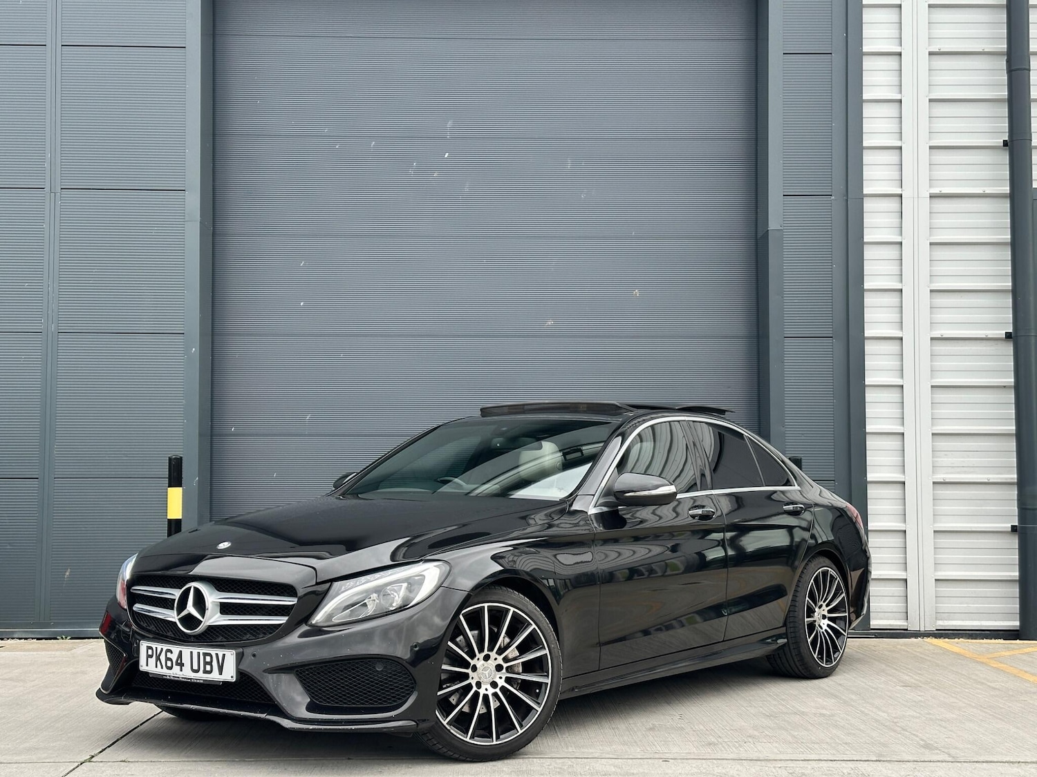 Used Mercedes-Benz C Class 2014 for sale - 77853850: Photo 3