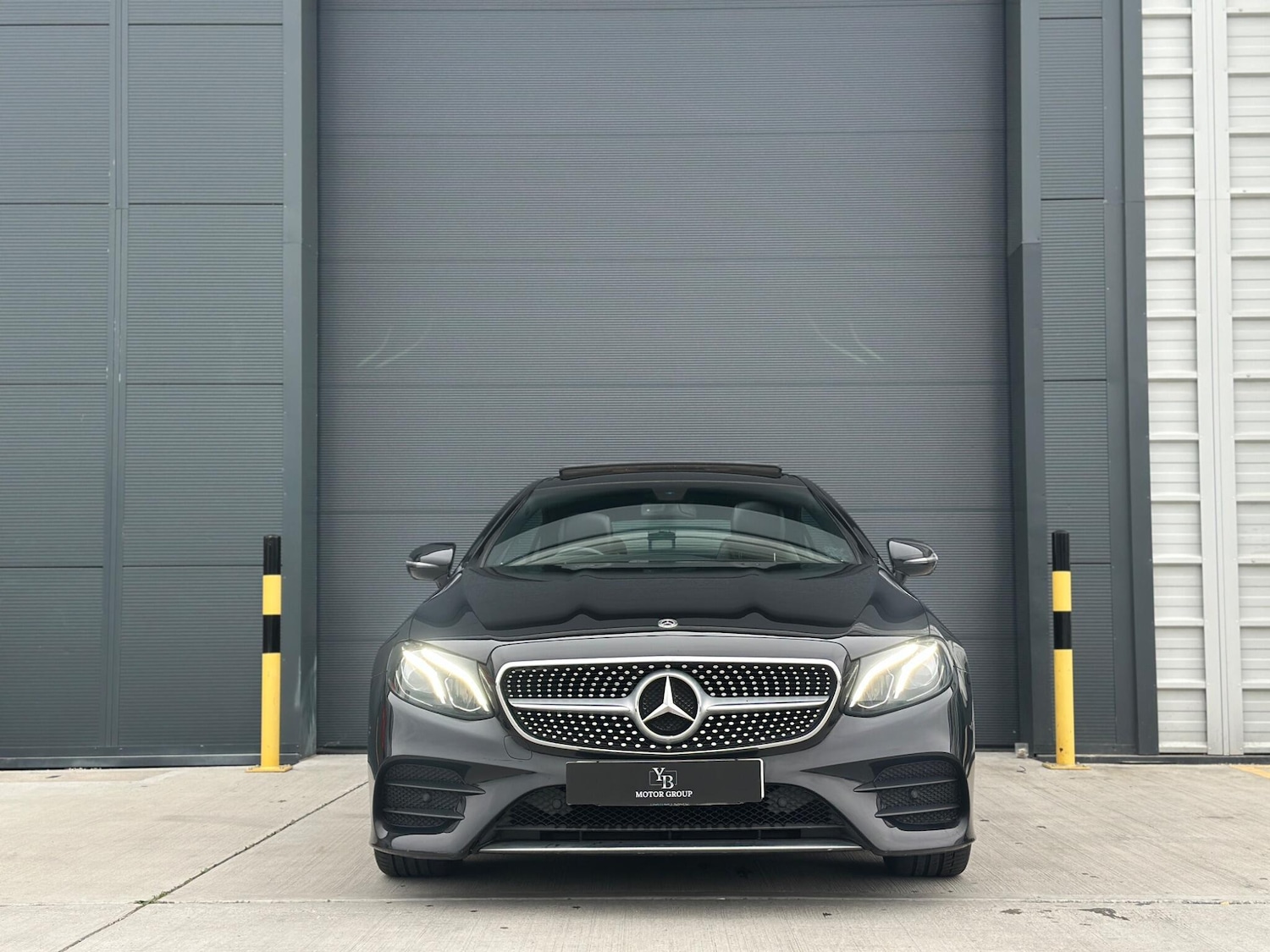 Used Mercedes-Benz E Class 2018 for sale - 76781297: Photo 2