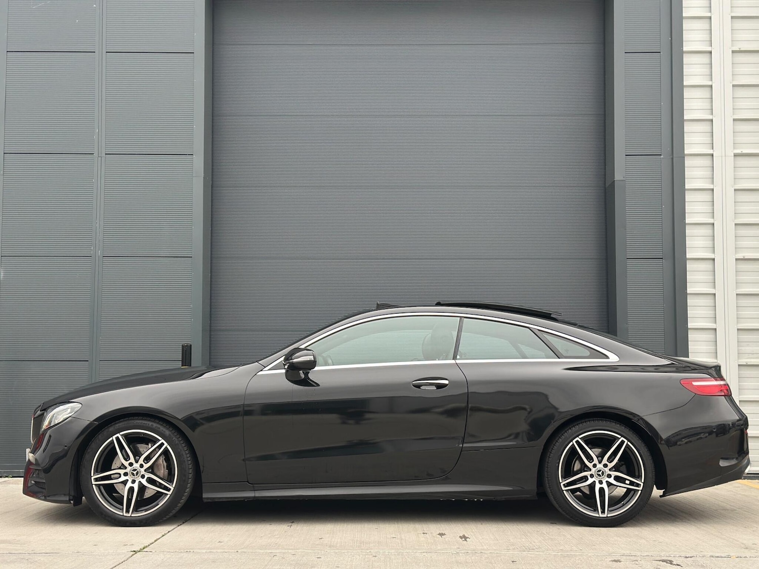 Used Mercedes-Benz E Class 2018 for sale - 76781297: Photo 4