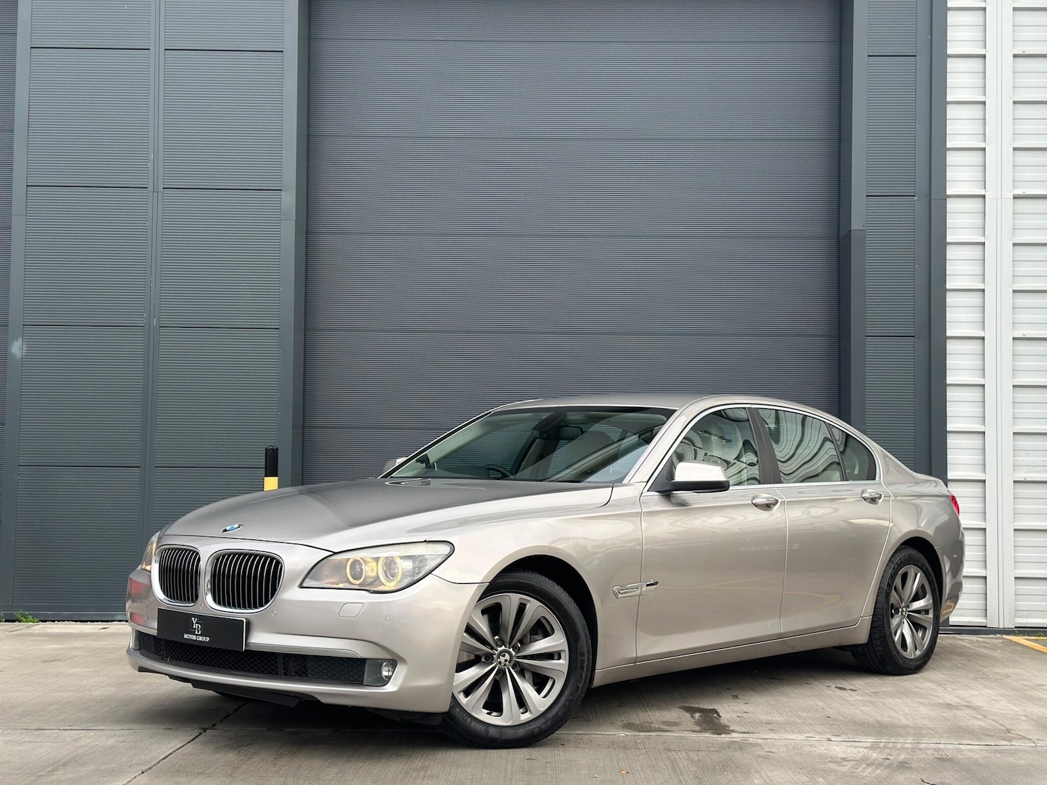 Used BMW 7 Series 2010 for sale - 76781330: Photo 3