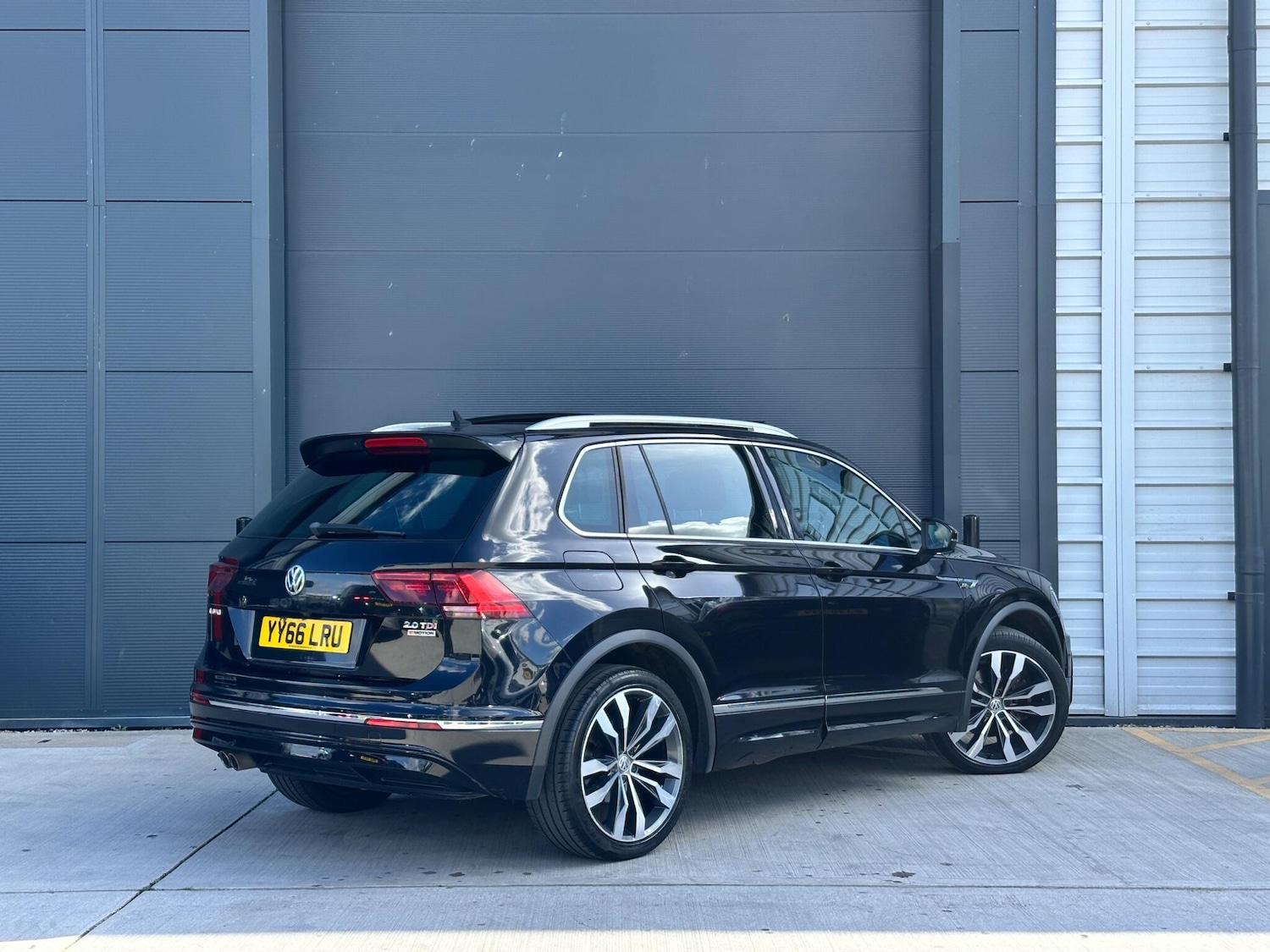 Used Volkswagen Tiguan for sale - 77892747: Photo 6