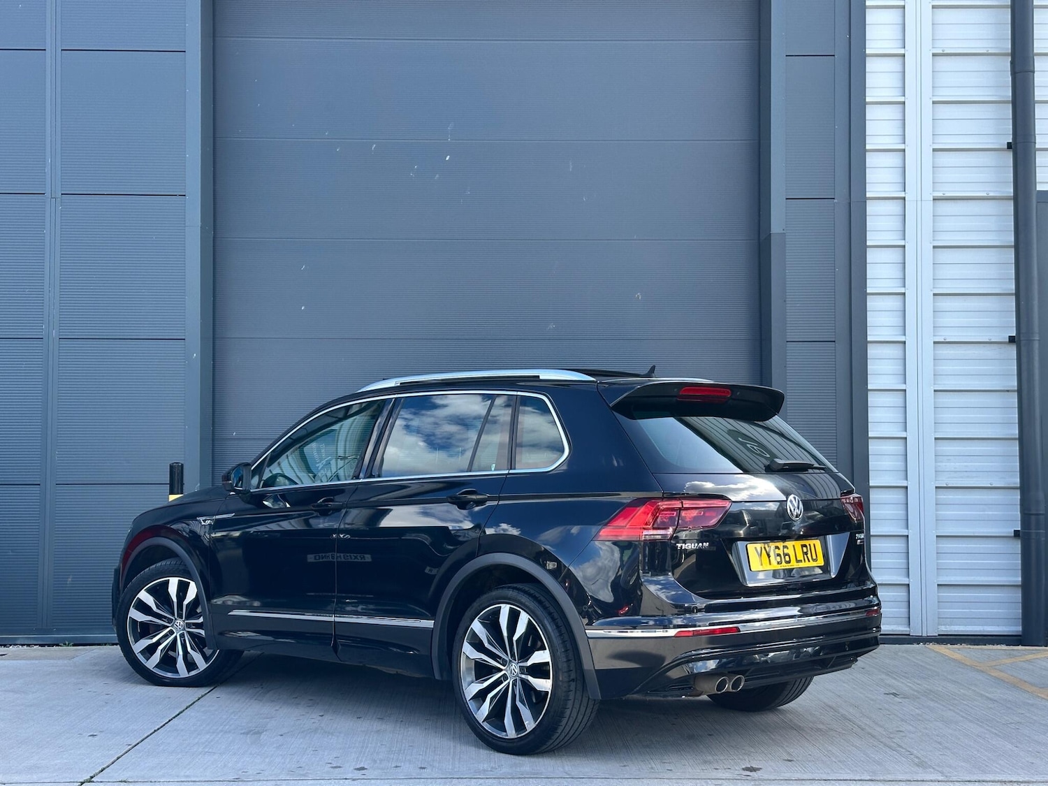 Used Volkswagen Tiguan for sale - 77892747: Photo 7