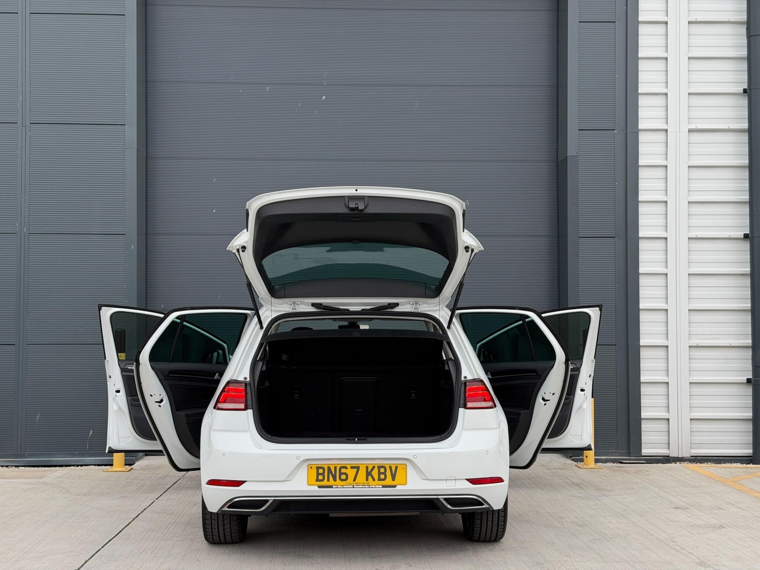 Used Volkswagen Golf 2017 for sale - 78046677: Photo 11