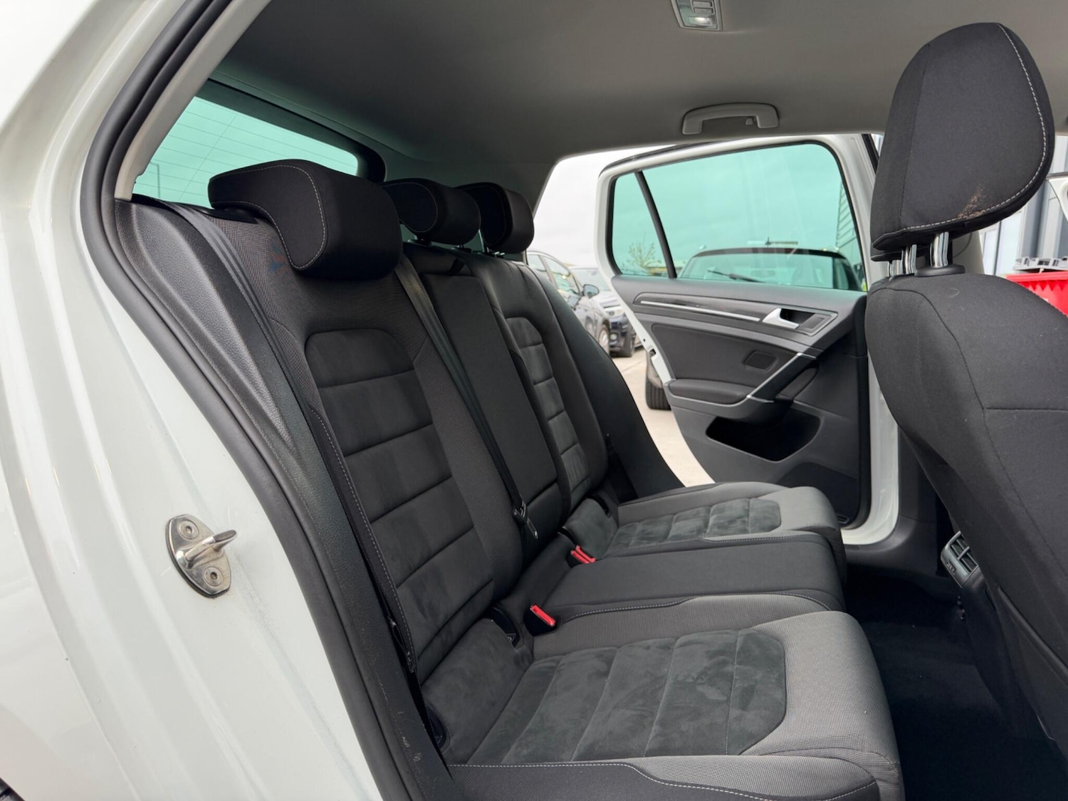 Used Volkswagen Golf 2017 for sale - 78046677: Photo 15