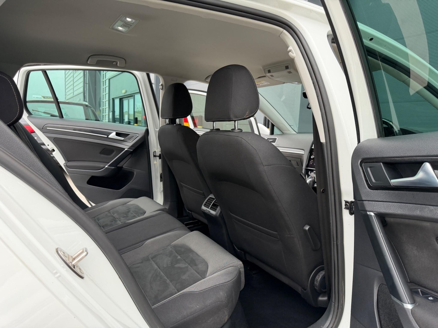 Used Volkswagen Golf 2017 for sale - 78046677: Photo 16