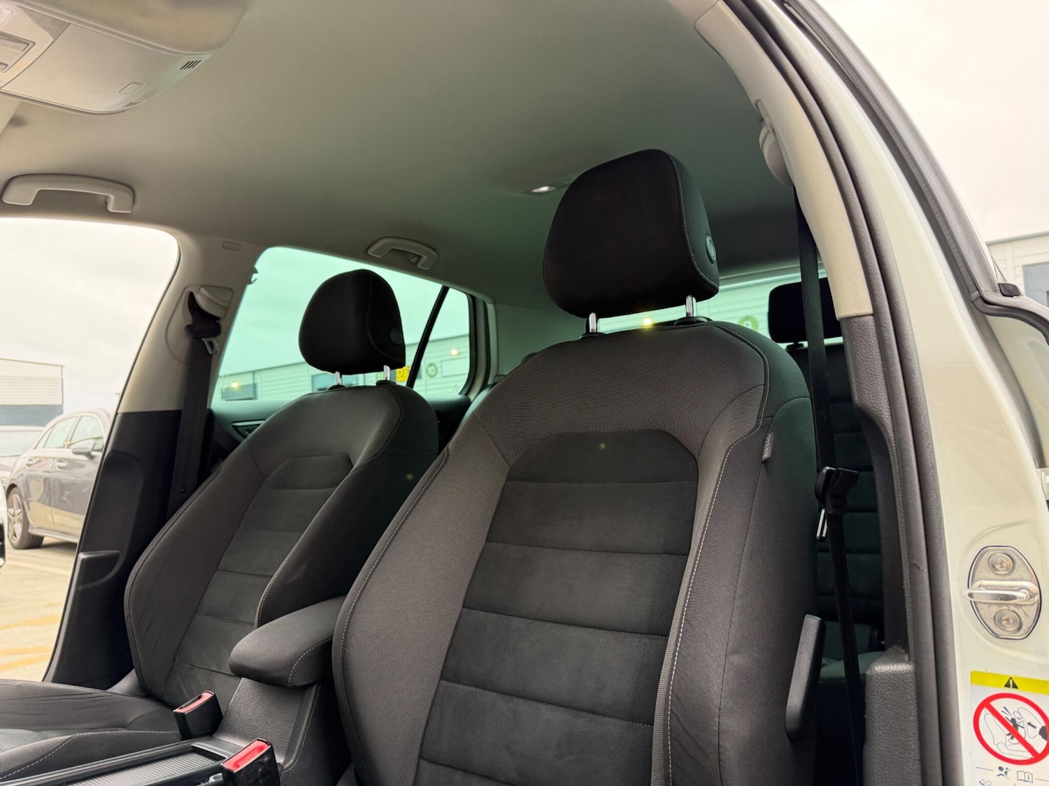 Used Volkswagen Golf 2017 for sale - 78046677: Photo 17