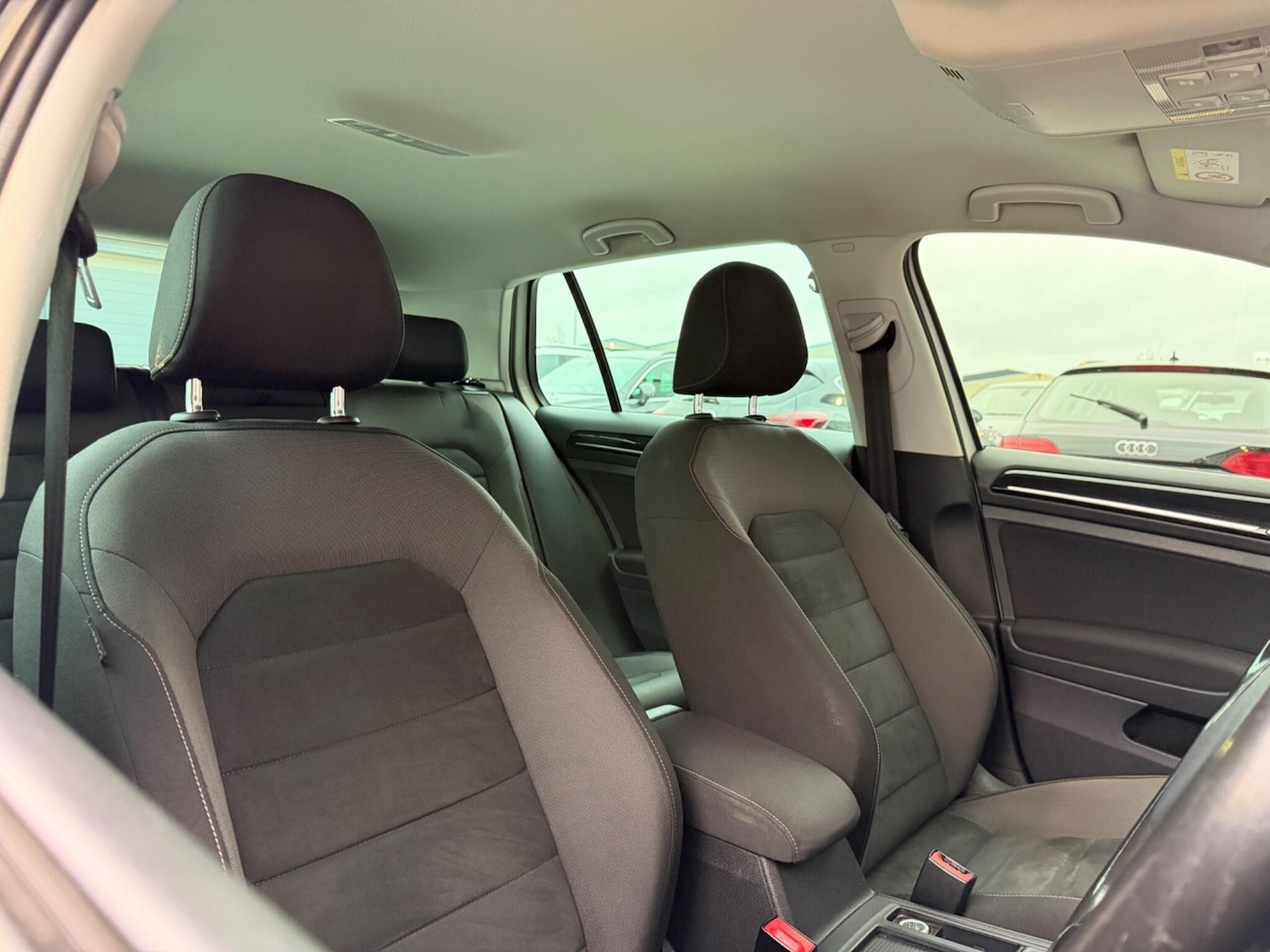 Used Volkswagen Golf 2017 for sale - 78046677: Photo 22