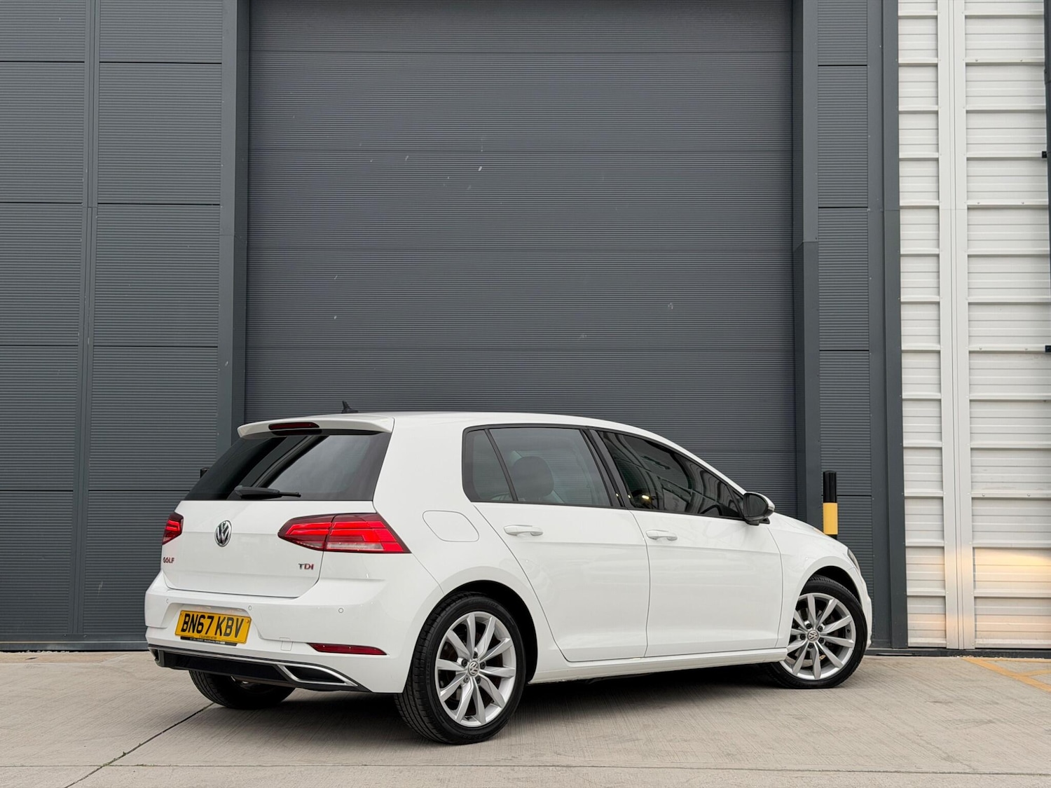 Used Volkswagen Golf 2017 for sale - 78046677: Photo 6