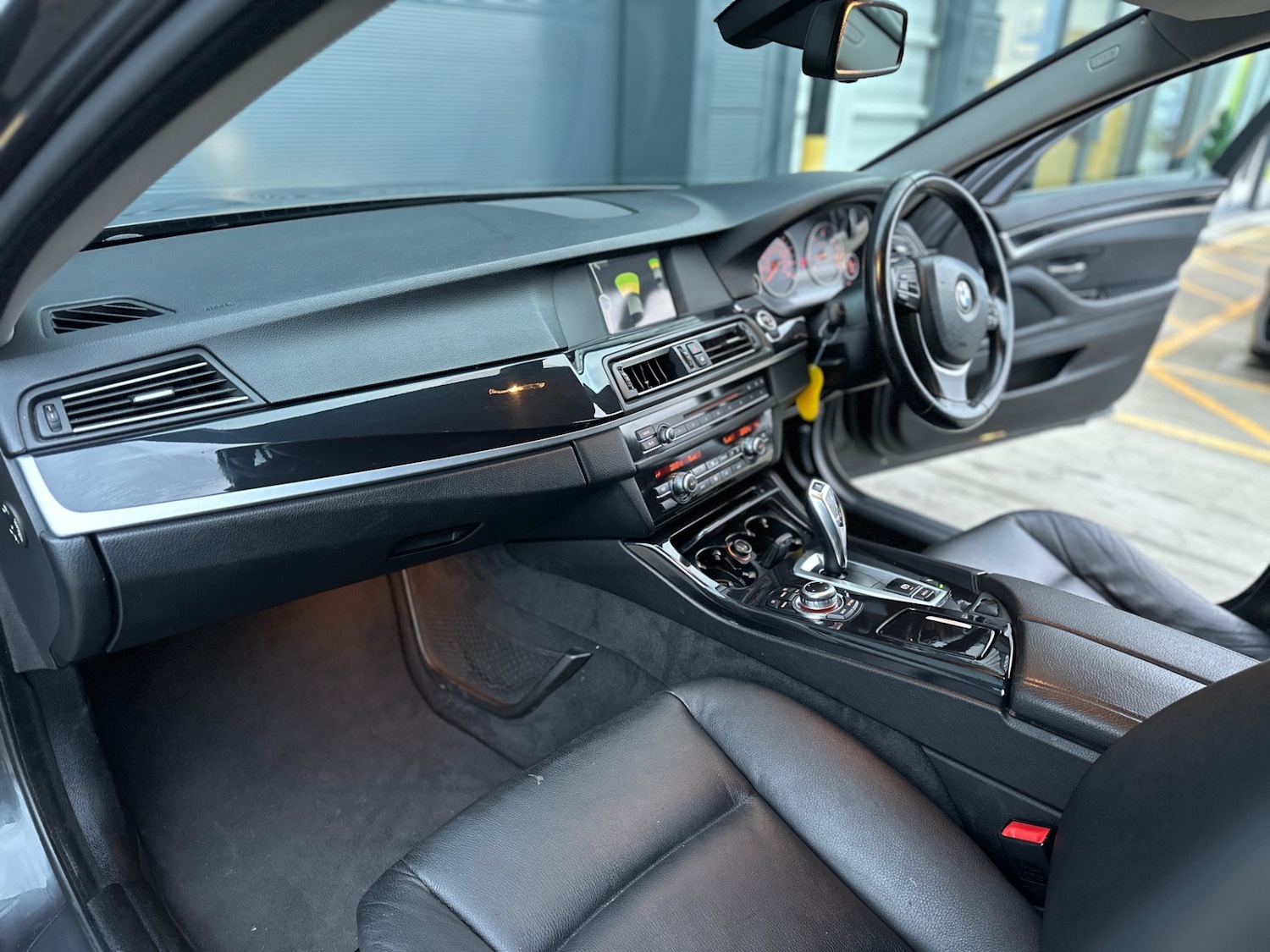 Used BMW 5 Series 2010 for sale - 76777120: Photo 19