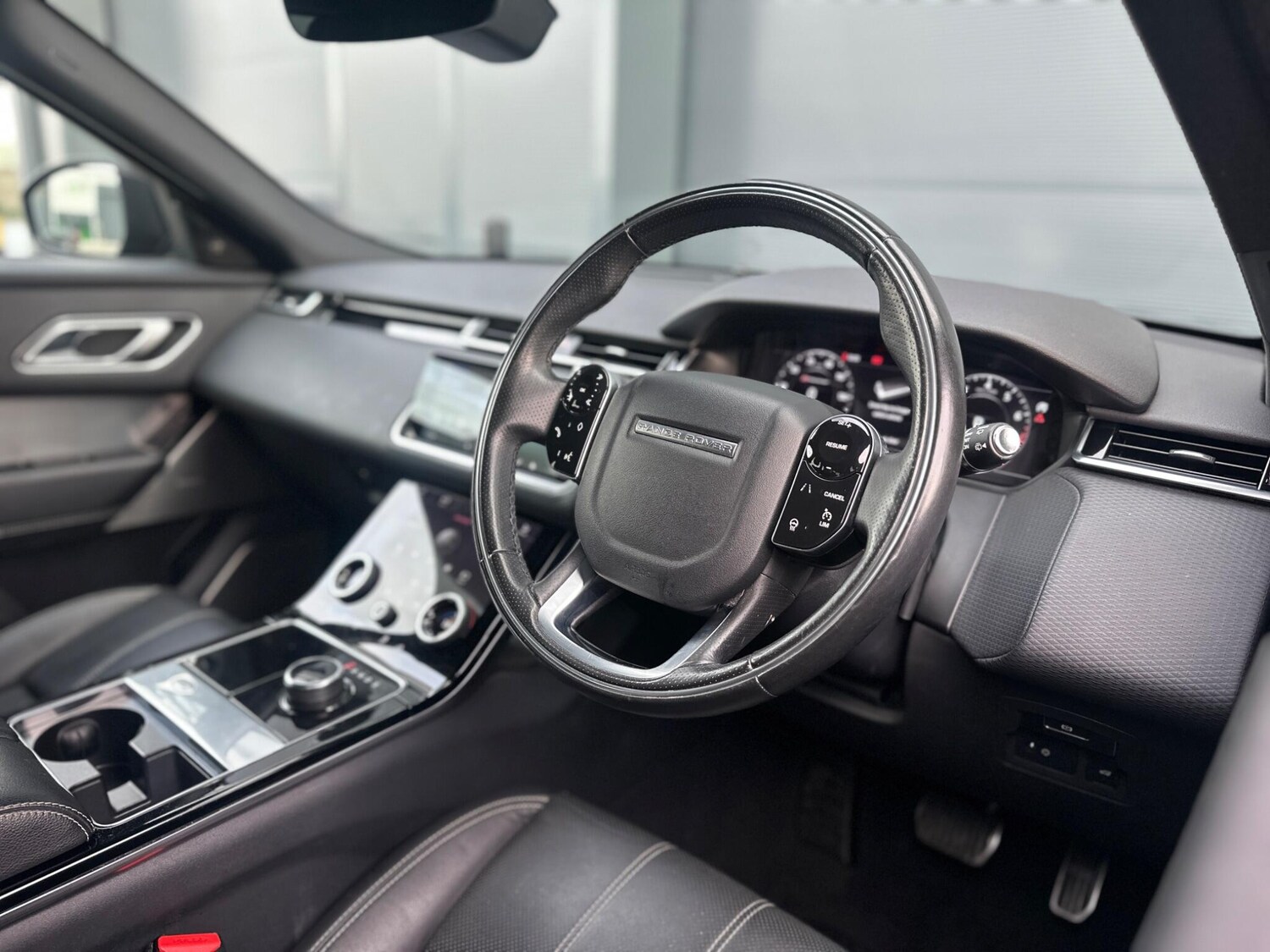 Used Land Rover Range Rover Velar 2019 for sale - 77346465: Photo 18