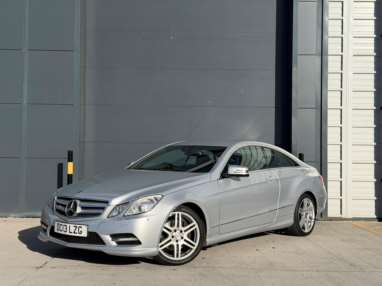 Used Mercedes-Benz E Class for sale - 78156880: Photo 3
