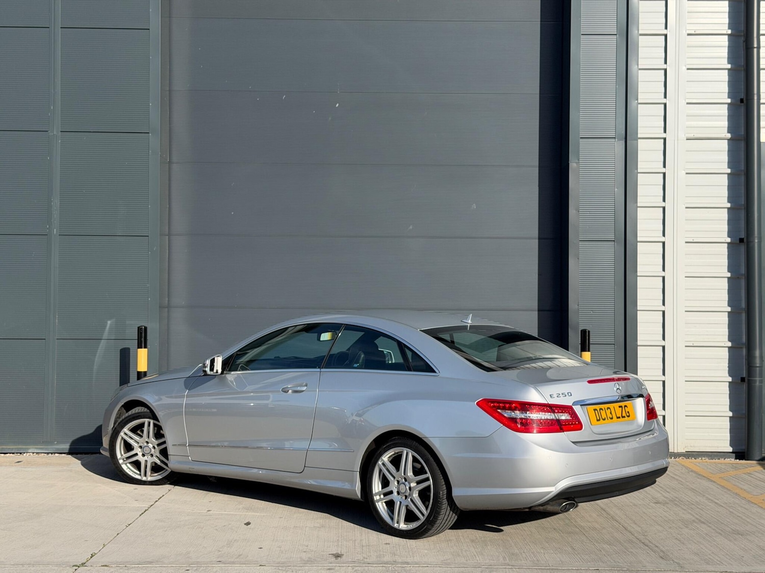 Used Mercedes-Benz E Class for sale - 78156880: Photo 5