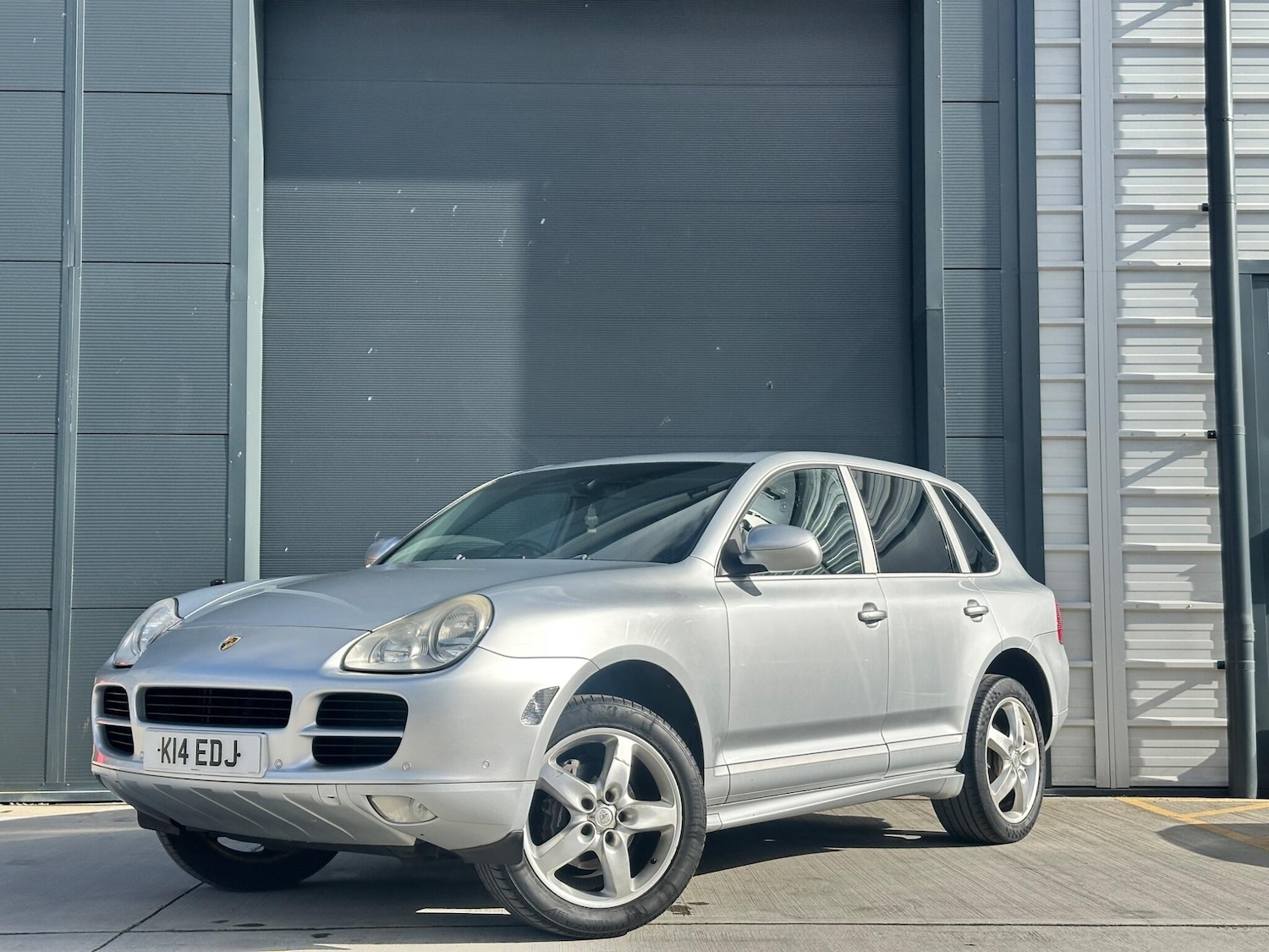 Used Porsche Cayenne for sale - 77670279: Photo 3