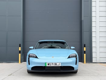 Used Porsche Taycan 2021 for sale - 78276144: Photo