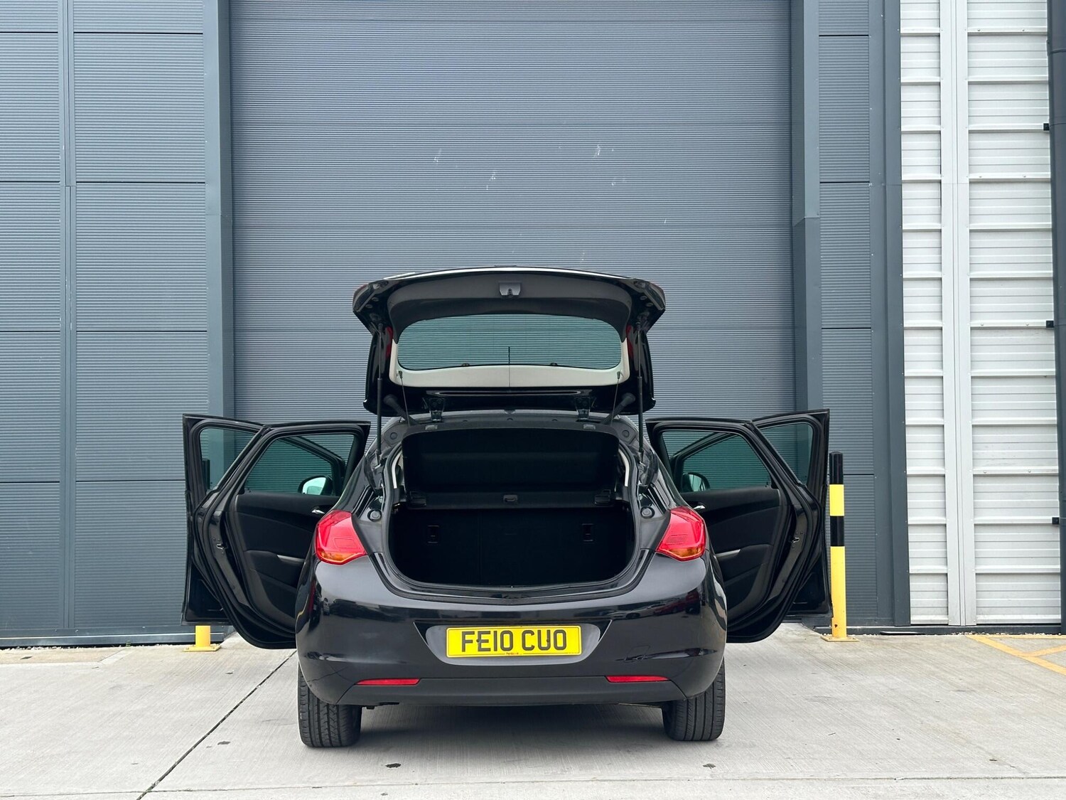 Used Vauxhall Astra 2010 for sale - 77597949: Photo 10